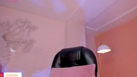 Snapshot of allyjensen chatting on 02-16-25, 05:37 Alisson online show from 02-16-25, 05:37