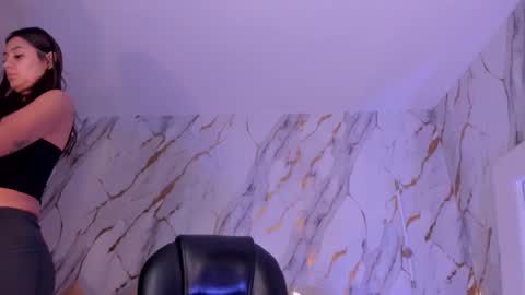 Snapshot of allyjensen chatting on 02-19-25, 06:54 Alisson online show from 02-19-25, 06:54