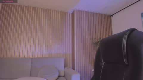 Snapshot of allyjensen chatting on 02-20-25, 04:25 Alisson online show from 02-20-25, 04:25