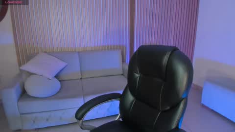 Snapshot of allyjensen chatting on 03-05-25, 04:57 Alisson online show from 03-05-25, 04:57