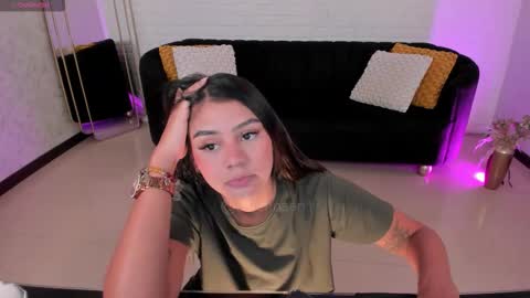 Snapshot of allyjensen chatting on 10-10-25, 10:25 Alisson online show from 10-10-25, 10:25