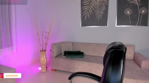 Snapshot of allyjensen chatting on 10-20-25, 10:27 Alisson online show from 10-20-25, 10:27