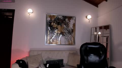 Snapshot of allyjensen chatting on 10-28-25, 10:08 Alisson online show from 10-28-25, 10:08