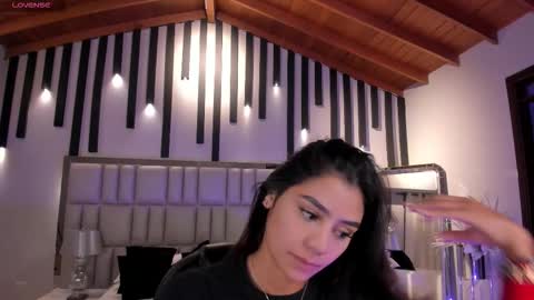 Snapshot of allyjensen chatting on 11-06-25, 10:05 Alisson online show from 11-06-25, 10:05