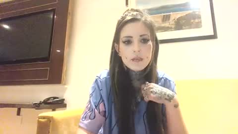 Snapshot of allymoon1369 chatting on 05-25-26, 10:05 allymoon1369 online show from 05-25-26, 10:05