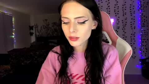 Ally Girl In Her Ally World online show from 02-01-25, 09:32