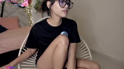 Allyson 3 online show from 12-22-24, 10:36