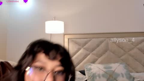 Allyson 3 online show from 02-21-25, 10:37