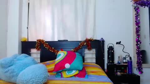 Snapshot of allyson_collins_ chatting on 02-12-25, 04:22 Allyson collins online show from 02-12-25, 04:22