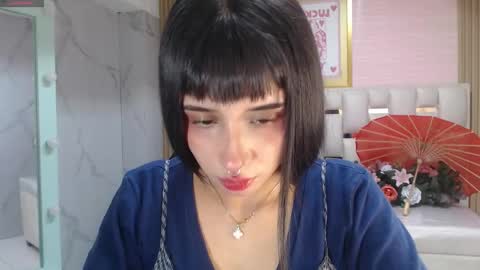 Allysa  online show from 12-22-25, 08:06