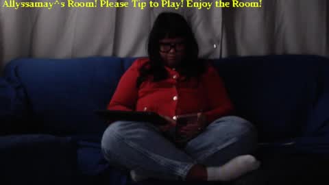 Snapshot of allyssamay chatting on 12-15-24, 08:08 Allyssamay online show from 12-15-24, 08:08