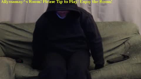 Snapshot of allyssamay chatting on 01-15-25, 06:01 Allyssamay online show from 01-15-25, 06:01