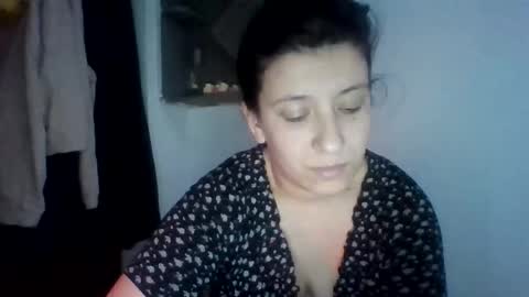 Snapshot of alma_amy chatting on 01-17-26, 09:18 Alma online show from 01-17-26, 09:18