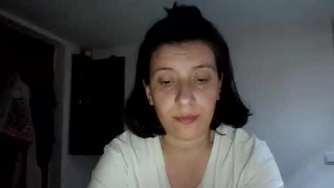 Snapshot of alma_amy chatting on 03-12-26, 09:43 Alma online show from 03-12-26, 09:43