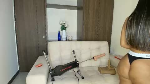 Alma Castillo online show from 03-04-26, 02:06