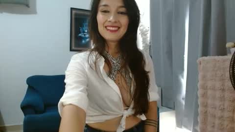 Snapshot of almaglow chatting on 05-22-26, 05:07 Alma online show from 05-22-26, 05:07