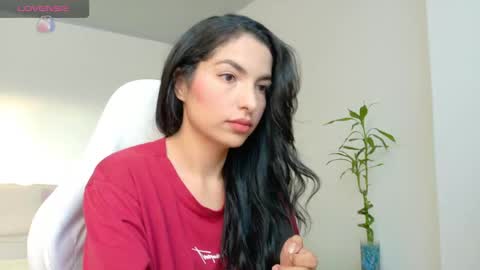 Snapshot of almatease chatting on 05-23-26, 11:36 Alma online show from 05-23-26, 11:36