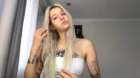 Arina online show from 10-01-25, 10:32