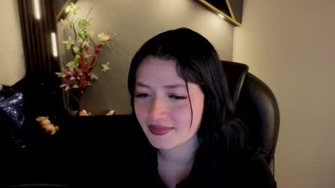 Snapshot of almma_ chatting on 11-25-25, 01:55 ALMMA online show from 11-25-25, 01:55