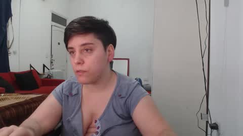 Snapshot of almondonwheels chatting on 10-03-25, 12:40 Almond online show from 10-03-25, 12:40