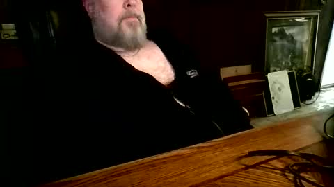 Snapshot of almostdaylight chatting on 05-29-26, 05:55 AlmostDaylight online show from 05-29-26, 05:55