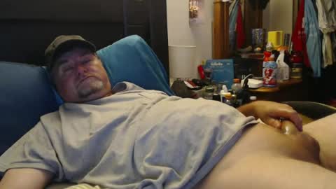 Snapshot of almostheaven chatting on 06-14-26, 05:42 almostheaven online show from 06-14-26, 05:42