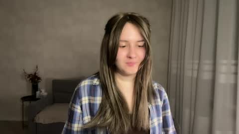 Anna online show from 04-11-26, 07:51