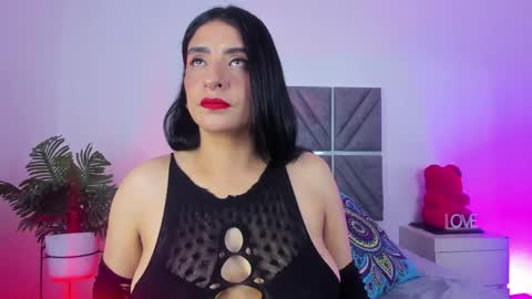 Snapshot of alombramorris chatting on 05-16-26, 11:20 alombramorris online show from 05-16-26, 11:20