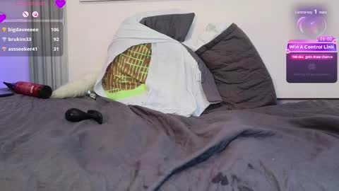 alondra_king online show from 03-16-26, 05:44