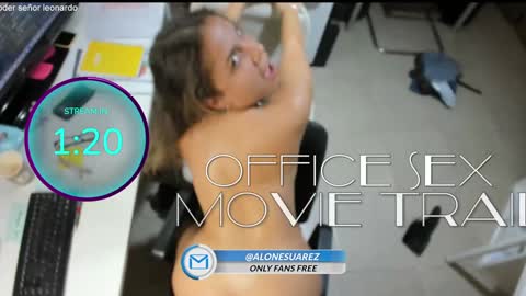 Alondra Suarez online show from 10-23-25, 01:54