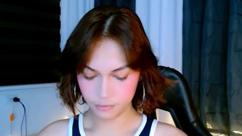 Snapshot of alondrasvenom69 chatting on 06-28-26, 02:12 Alondra online show from 06-28-26, 02:12