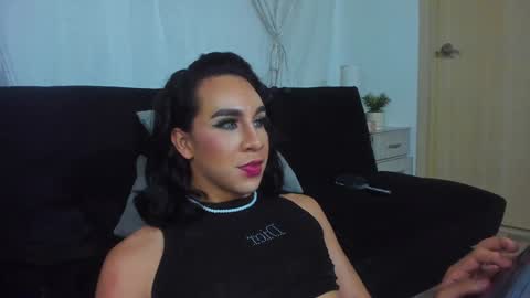 Hazel Bowie online show from 02-04-25, 07:29