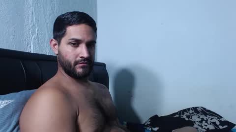 Snapshot of alonxoo chatting on 02-09-26, 01:42 alonxoo online show from 02-09-26, 01:42