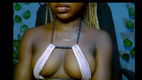 Snapshot of alosexy_bae chatting on 06-17-26, 06:31 alo online show from 06-17-26, 06:31