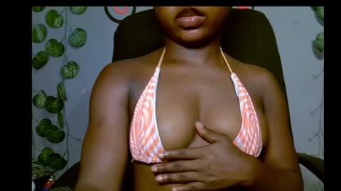 Snapshot of alosexy_bae chatting on 07-25-26, 05:38 alo online show from 07-25-26, 05:38
