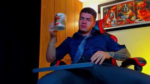 alpha_dominus_ online show from 11-19-25, 06:13