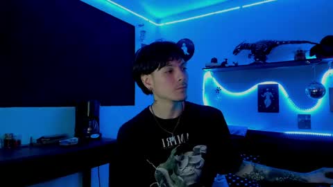 Snapshot of alphadioniso chatting on 05-08-26, 01:55 Dioniso online show from 05-08-26, 01:55