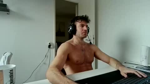 alphah_hunk online show from 01-18-26, 09:57