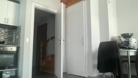 AlphAndre online show from 02-16-25, 07:37