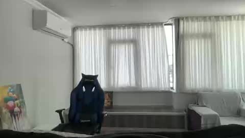 AlphAndre online show from 03-10-25, 01:54