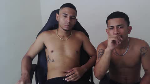 alphas_latins online show from 04-15-26, 07:58