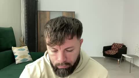 Jhonny online show from 01-16-25, 03:45