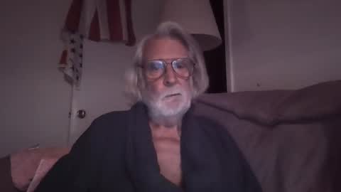 AlphaUniform online show from 10-22-25, 11:43