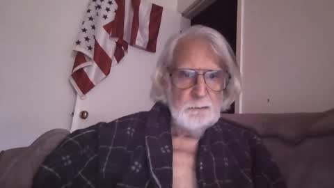 AlphaUniform online show from 04-15-26, 01:51