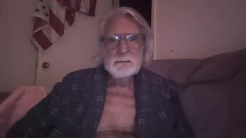 AlphaUniform online show from 05-15-26, 03:02