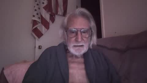 AlphaUniform online show from 05-24-26, 10:42