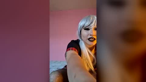 Snapshot of altbaddie420 chatting on 07-18-26, 10:35 altbaddie420 online show from 07-18-26, 10:35