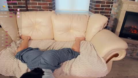 Rachel online show from 02-03-25, 01:08