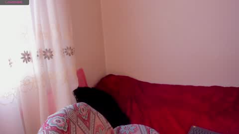 . .  online show from 01-03-25, 07:39