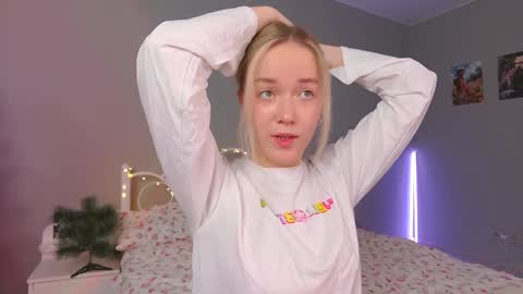 Amelia NEXT STREAM  online show from 01-11-25, 02:04